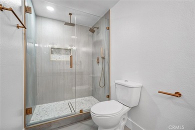 Located in the highly desirable South Coast Metro / Sandpointe - photo 35