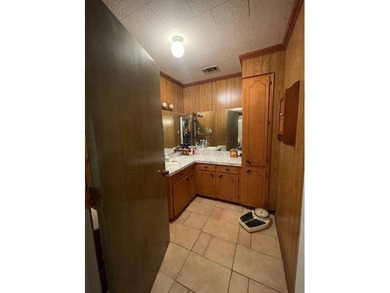 3BR/2BA home in a low-traffic area of beautiful Lake Bruin with - photo 11