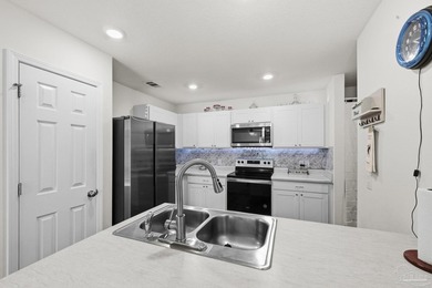 **PRICE IMPROVEMENT!! Move-In Ready & Packed with VALUE!** - photo 12