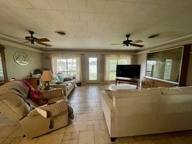 3BR/2BA home in a low-traffic area of beautiful Lake Bruin with - photo 22