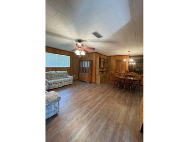 3BR/2BA home in a low-traffic area of beautiful Lake Bruin with - photo 25