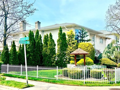 Stately stucco Hi-Ranch offering approximately 3,000 sq. ft. of - photo 2
