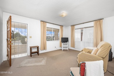 House has a seperate building at the back of the property that