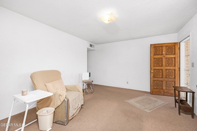 House has a seperate building at the back of the property that