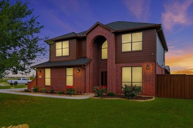 Experience the best of country living just minutes from Lake Ray - photo 1
