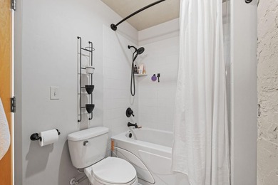 Stylish third-floor condo nestled in the heart of Northeast - photo 11