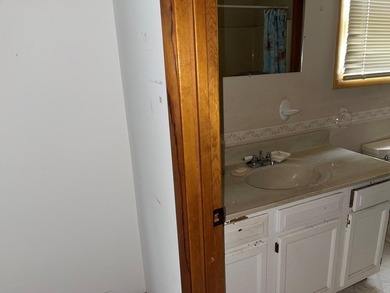 3-bedroom home located on White Deer golf course, offering - photo 15
