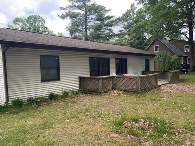3-bedroom home located on White Deer golf course, offering - photo 16