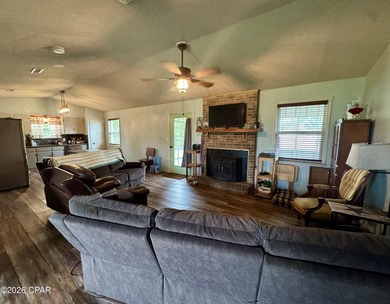 This charming 3BR/2BA completely renovated brick home on - photo 9