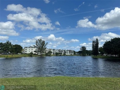 Lake Condo For Sale in Deerfield Beach, Florida
