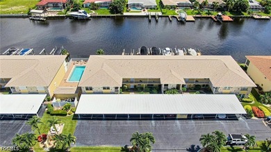 Fully renovated and move-in ready, this stunning first-floor - photo 32