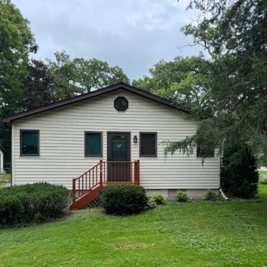 Lake Home For Sale in Twin Lakes, Wisconsin