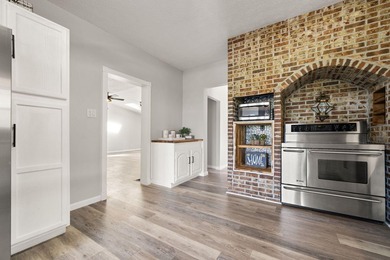 Enjoy a year-round lake view in the home you've been waiting - photo 33