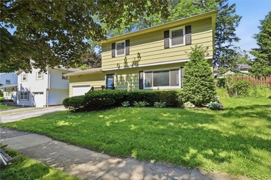 Open house Sat 6/20,1-3pm and Sun 6/21, 11am-1pm. This charming - photo 1