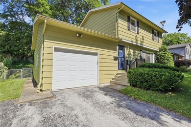 Open house Sat 6/20,1-3pm and Sun 6/21, 11am-1pm. This charming - photo 3