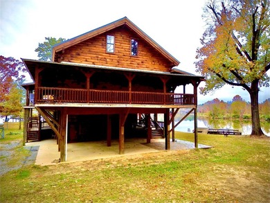The Homestead Lodge is located in the Pumpkin Creek gated - photo 2
