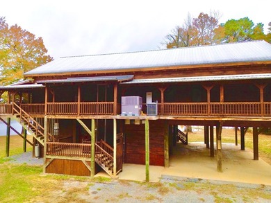 The Homestead Lodge is located in the Pumpkin Creek gated - photo 3