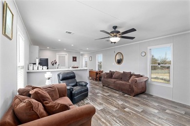 Lake Brownwood Home For Sale in Brownwood Texas