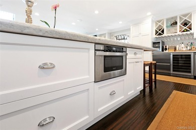 A rare opportunity to own one of Long Beach's most magnificent - photo 11