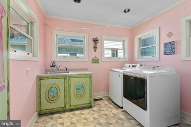 A rare opportunity to *Live on the Avenue* in one of downtown - photo 31