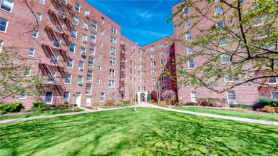 Willow Lake Apartment For Sale in Forest Hills New York