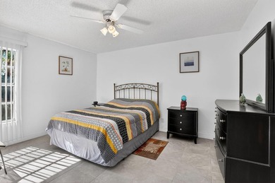 Fully updated 2/2 with 1-car garage! Features an open kitchen - photo 16