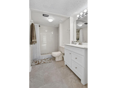 Fully updated 2/2 with 1-car garage! Features an open kitchen - photo 20