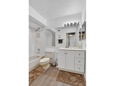 Fully updated 2/2 with 1-car garage! Features an open kitchen - photo 27