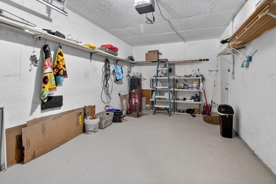 Fully updated 2/2 with 1-car garage! Features an open kitchen - photo 29