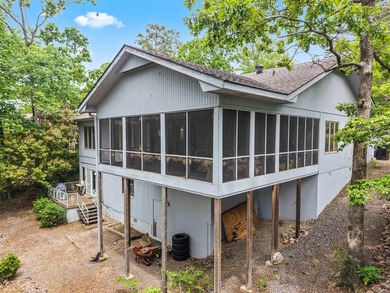 3 BED 3 BATH LAKE FRONT HOME WITH A SWIM DOCK! FISH OR SWIM - photo 40