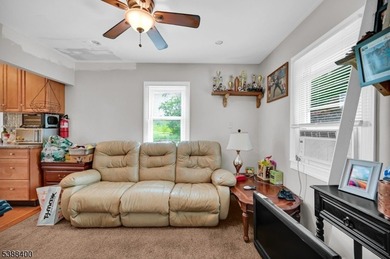 Cozy Upper Greenwood Lake Investment Property! Charming - photo 6