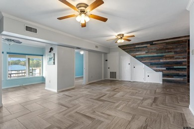 The 1,760 square foot boat boat house alone is enough to make - photo 13