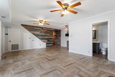 The 1,760 square foot boat boat house alone is enough to make - photo 16