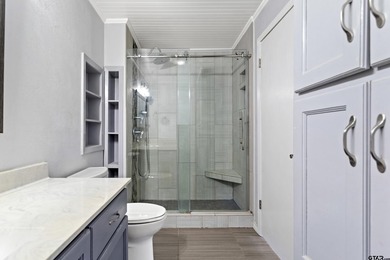 The 1,760 square foot boat boat house alone is enough to make - photo 18