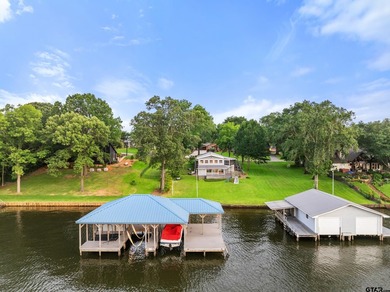 The 1,760 square foot boat boat house alone is enough to make - photo 40