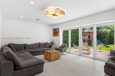 Located on one of Mid-Beach's most coveted tree-lined streets - photo 16