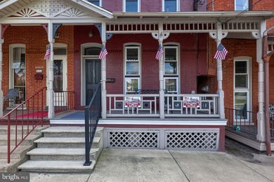 Welcome home to this beautifully updated 4-bedroom, 3-full-bath - photo 2