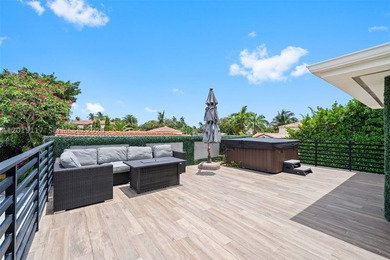 Located on one of Mid-Beach's most coveted tree-lined streets - photo 26