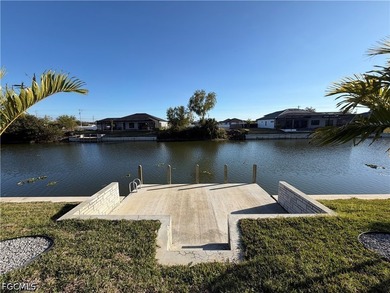 This new construction home features 4 spacious bedrooms and 3 - photo 33