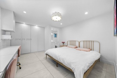 Located on one of Mid-Beach's most coveted tree-lined streets - photo 34