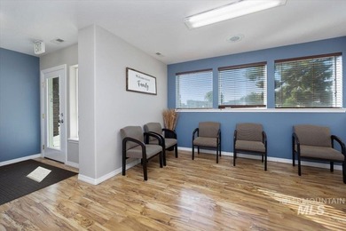 Exceptional commercial opportunity in a prime location on - photo 7