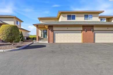 MLS# 291181 Beautifully located near the golf course, parks - photo 1