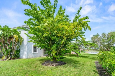 Welcome home to this light, bright, & spacious 5 bedroom + - photo 33