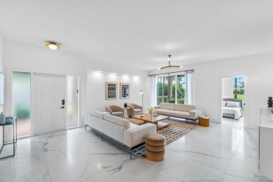 Lake Condo For Sale in Boca Raton, Florida