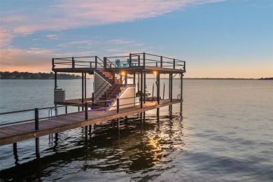 Cedar Creek Lake Home For Sale in Malakoff Texas