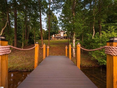 *Lakefront Living at its Finest* Welcome to 1 Rawlins Court, a - photo 2