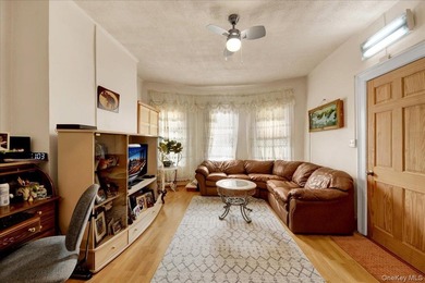 Potential rental income of approximately $10,00 per month makes - photo 3