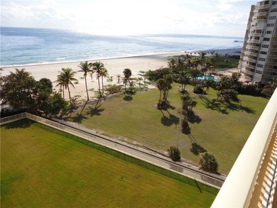 DIRECT OCEAN VIEWS. SOUTHEAST CORNER APT. 2/2 BEDROOM SPLIT WITH