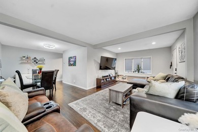 Welcome To This 2 Bed 2 Bath On An Oversized Lot. Right In The - photo 5