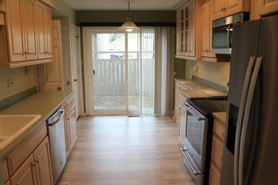 IMMEDIATE OCCUPANCY! Fantastic private 'Resort' Views from this - photo 15